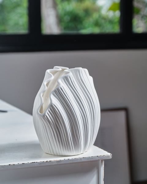 Coquille Vase