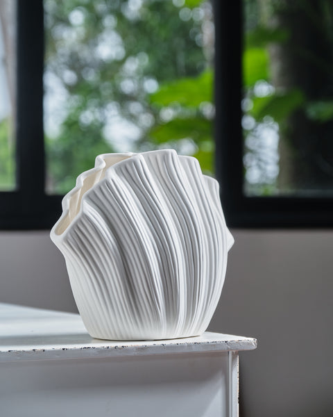Coquille Vase