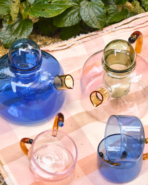 Garbo Teapot and Cups Set