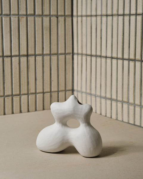 Kundo Vases
