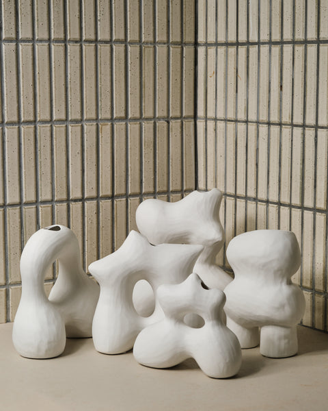 Kundo Vases