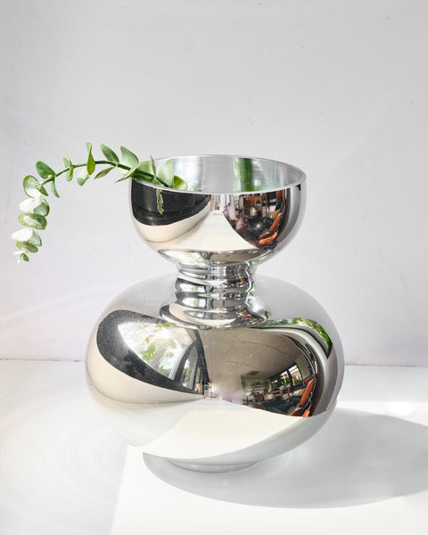 Kim K Curvy Vase