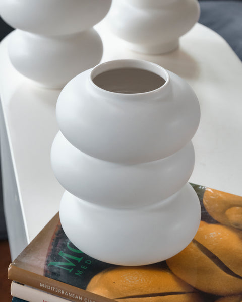 Kuraudo Vases