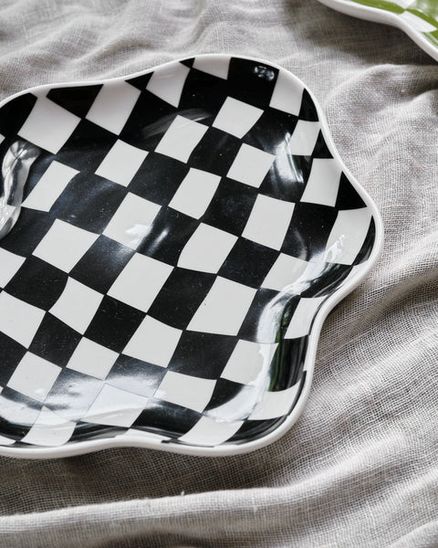 Wavy Squares Plate