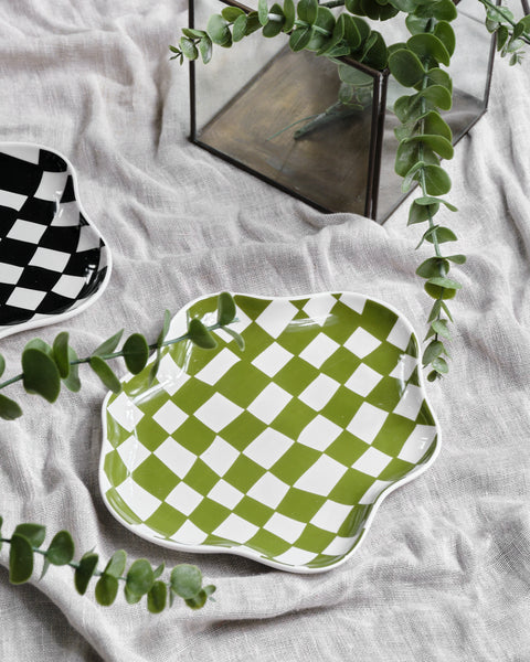 Wavy Squares Plate