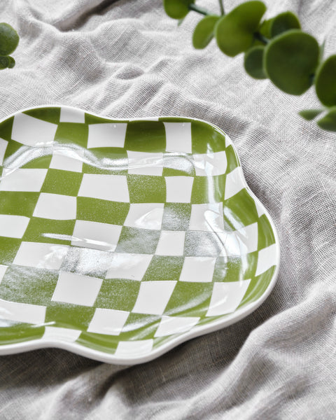 Wavy Squares Plate