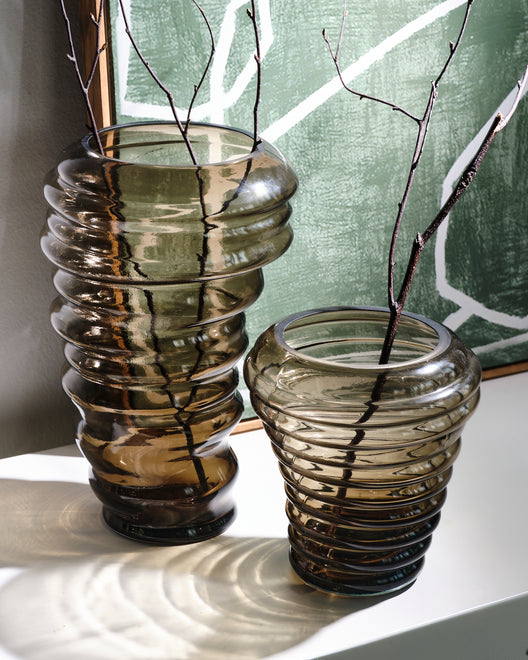 Nelson Vases