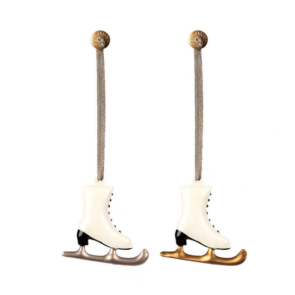 Poppy Roller Skate ornament