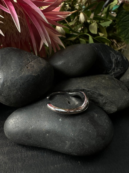 Valaria Collection - Silver Wavy Ring