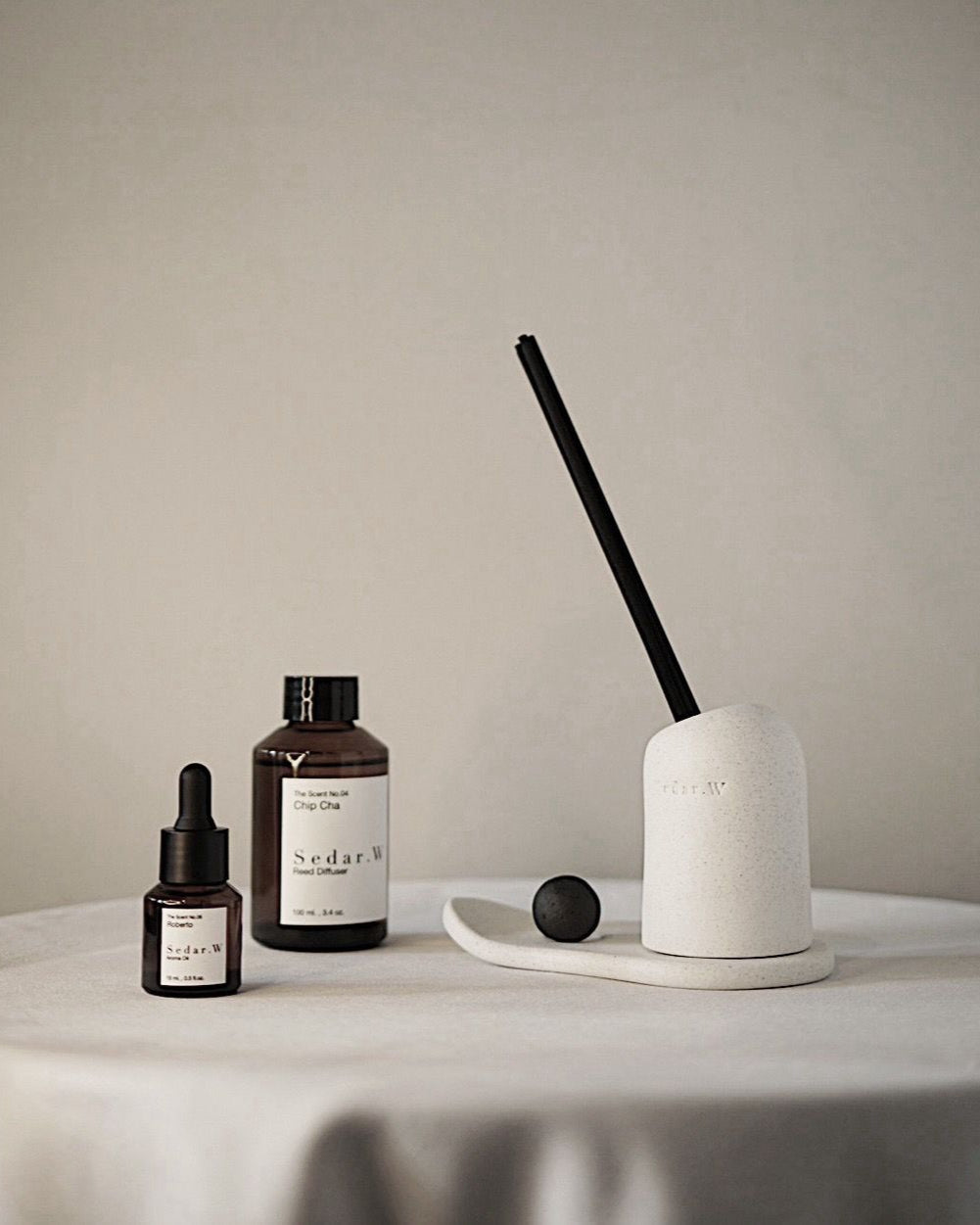 Sedar W. Moon Diffuser Ceramic Bottle Set