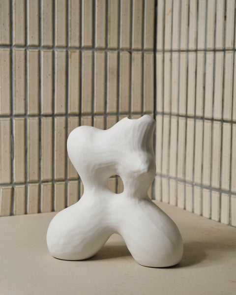 Kundo Vases