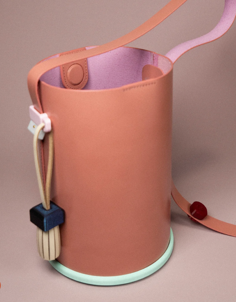Pail Series 03: Tow Tow