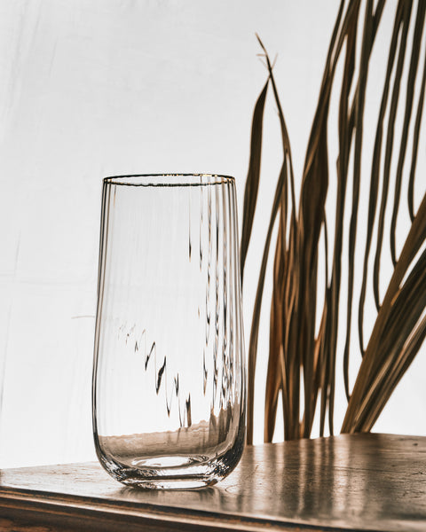 Aura Gold Rimmed Stemless Flute