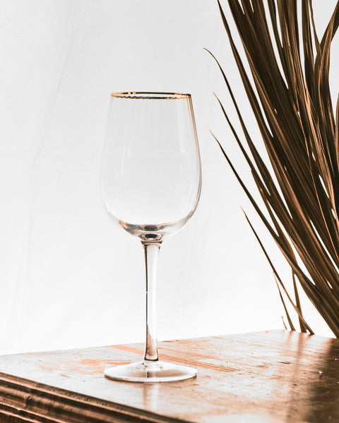 Aura Wine Glass