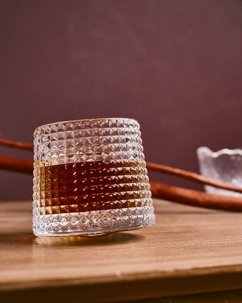 Giuseppe Swinging Glass