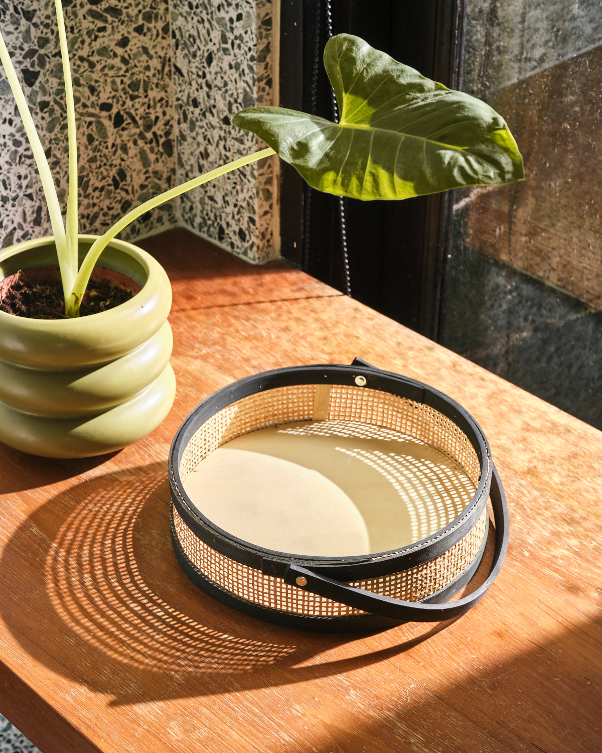 Hilary Round Basket - Small Weave Short with Black Trim