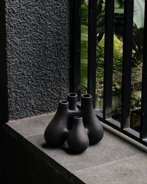 Marfa Amari Irregular Vase - Black