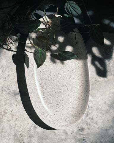 Zuri Eggshell Oval Plate